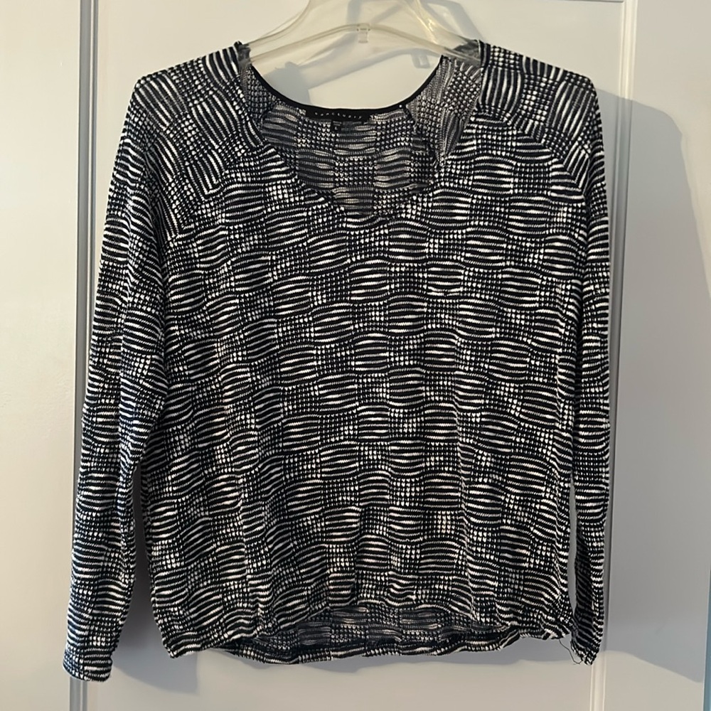 Blue and white Sanctuary lightweight sweater size large.